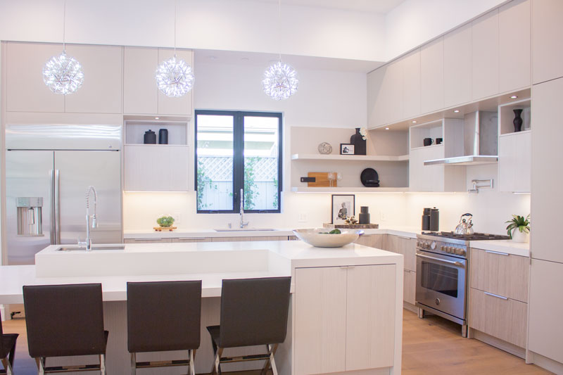 Are you looking to modernize your house with a kitchen remodel? Arrowhead Homes provides exceptional quality kitchen remodeling services in Los Angeles. We go the extra mile to ensure the quality of your kitchen remodel.