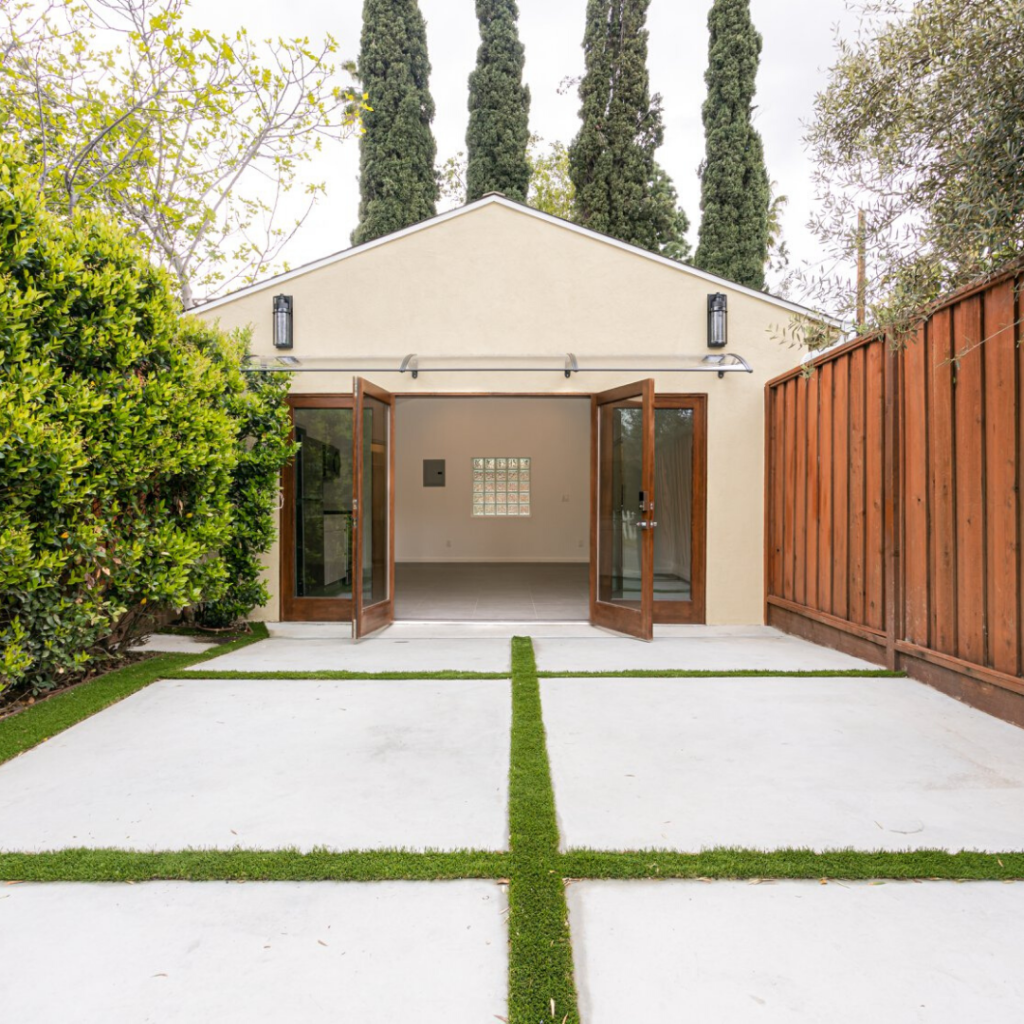 Adu Garage Conversion Los Angeles / Garage To An Accessory Dwelling Unit Blog / 3 reviews of adu garage conversion builders you have to talk to these guys!